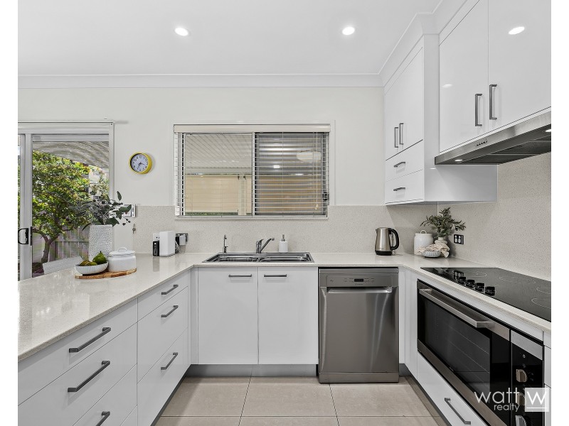 1/2 Buna Street, Chermside QLD 4032