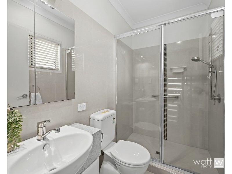 1/2 Buna Street, Chermside QLD 4032