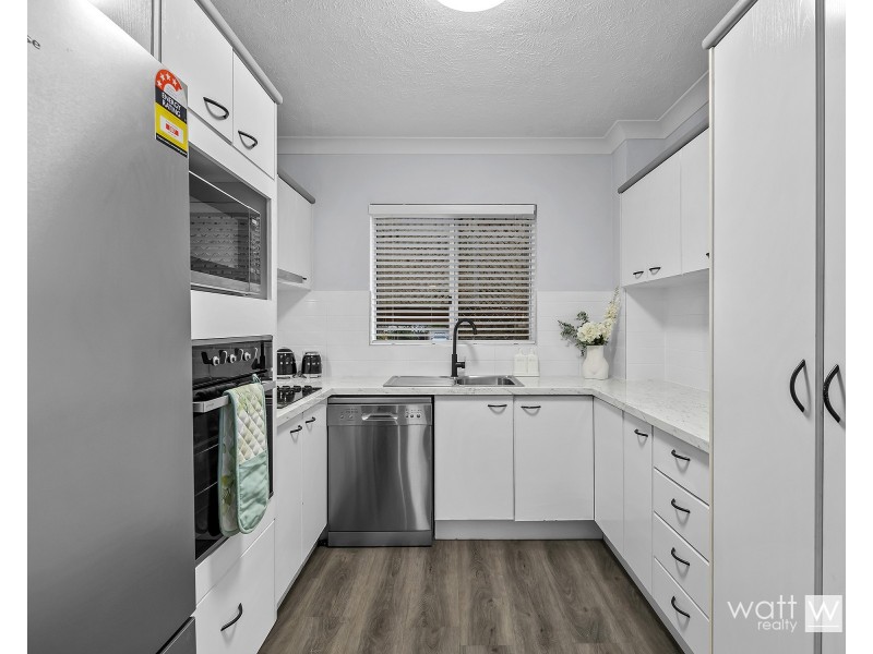 1/10 Surrey Street, Nundah QLD 4012