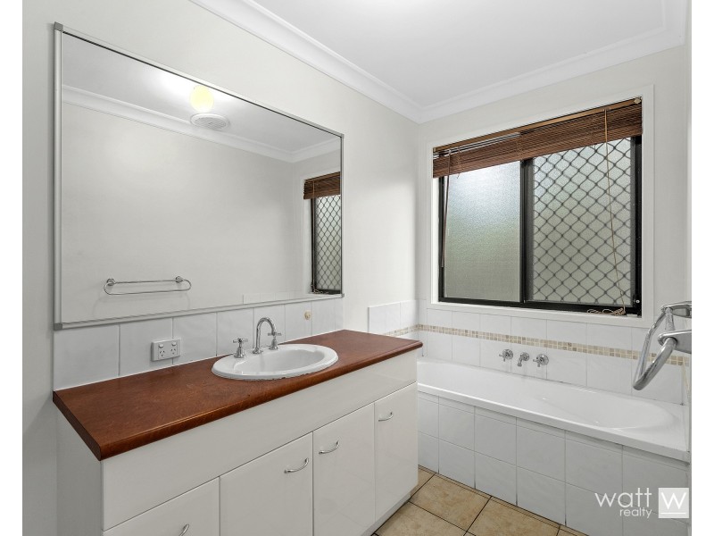 2 Peppermint Court, Bracken Ridge QLD 4017