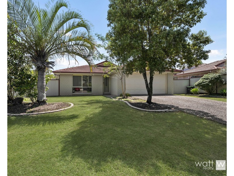 4 Elizabeth Place, Brighton QLD 4017