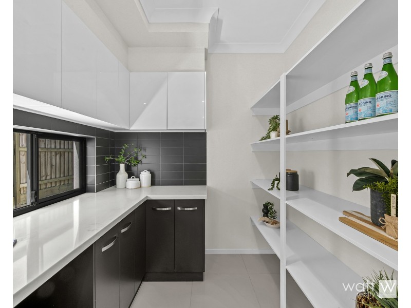 13 Dewberry Place, Bridgeman Downs QLD 4035