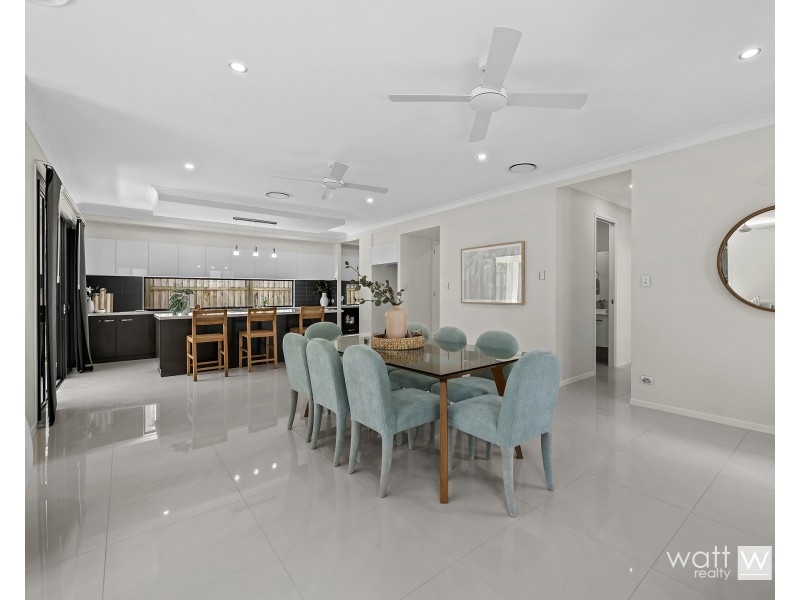 13 Dewberry Place, Bridgeman Downs QLD 4035