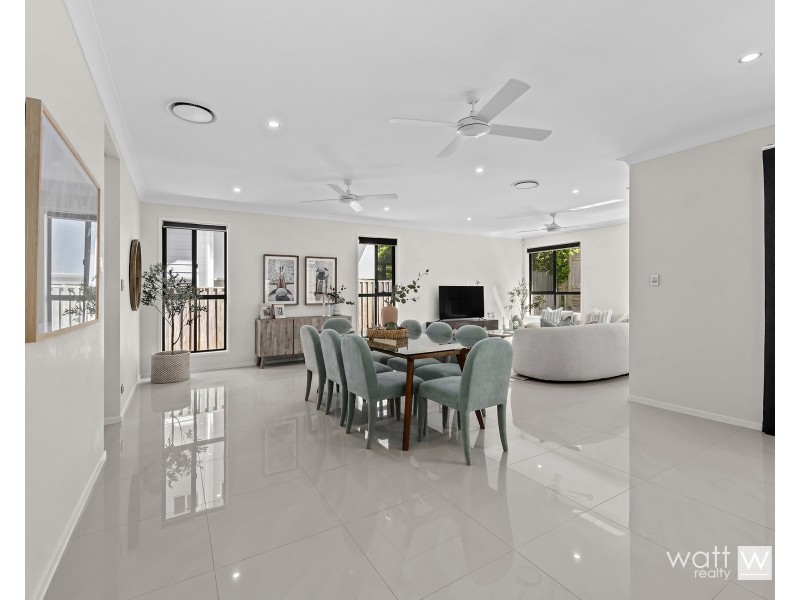 13 Dewberry Place, Bridgeman Downs QLD 4035