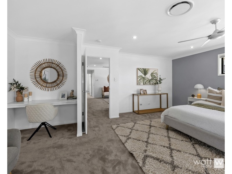 13 Dewberry Place, Bridgeman Downs QLD 4035