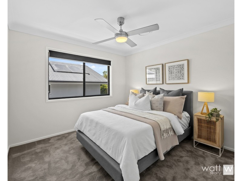 13 Dewberry Place, Bridgeman Downs QLD 4035