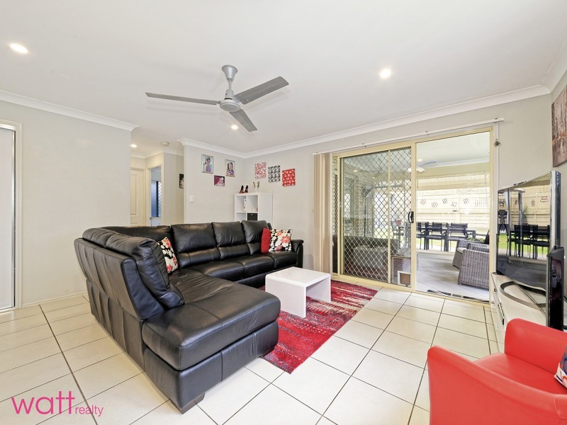 22 Bishop Court, Lawnton QLD 4501