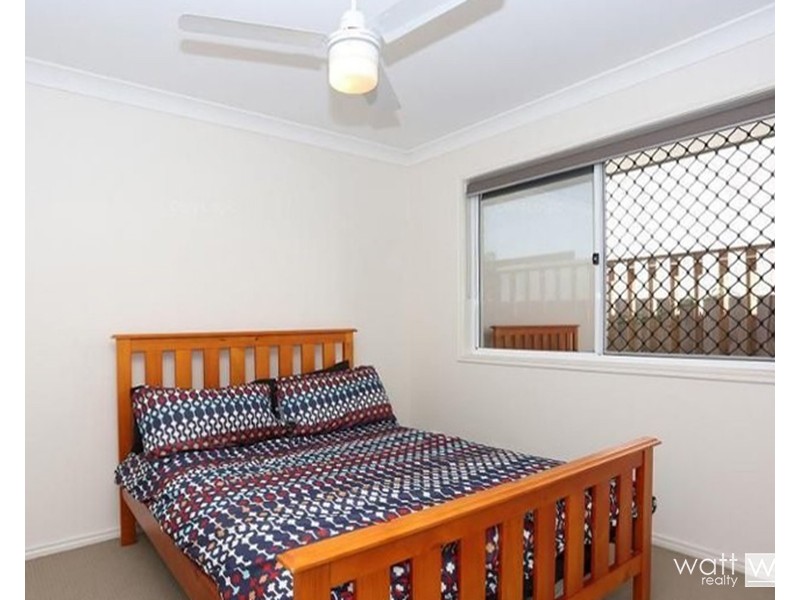 8 Diamantina Crescent, Fitzgibbon QLD 4018