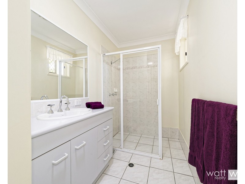 14 Garney Street, Redcliffe QLD 4020