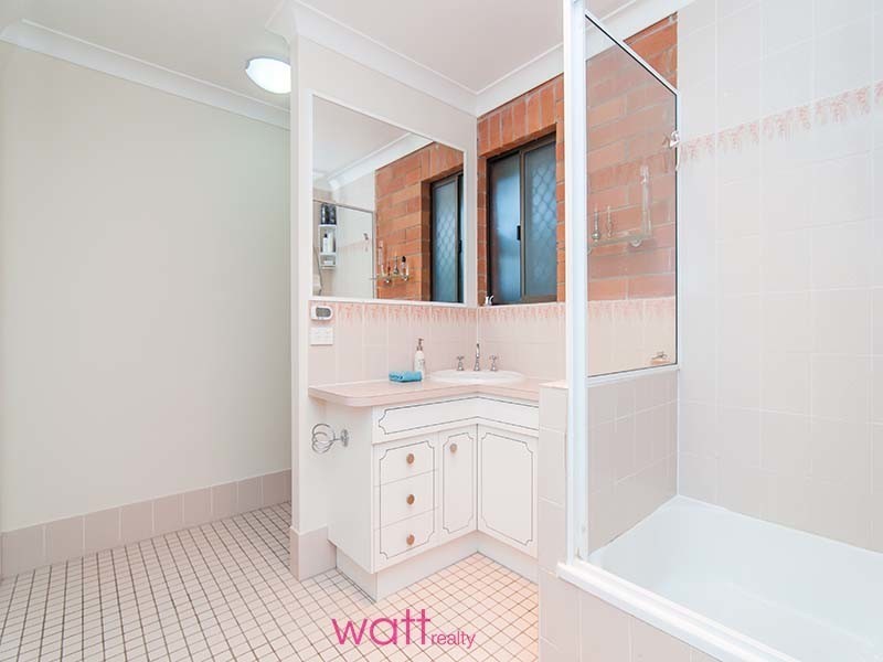 10 Paira Place, Carseldine QLD 4034