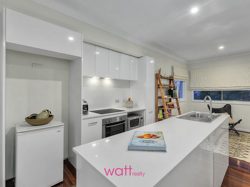 1 Navua Avenue, Aspley QLD 4034