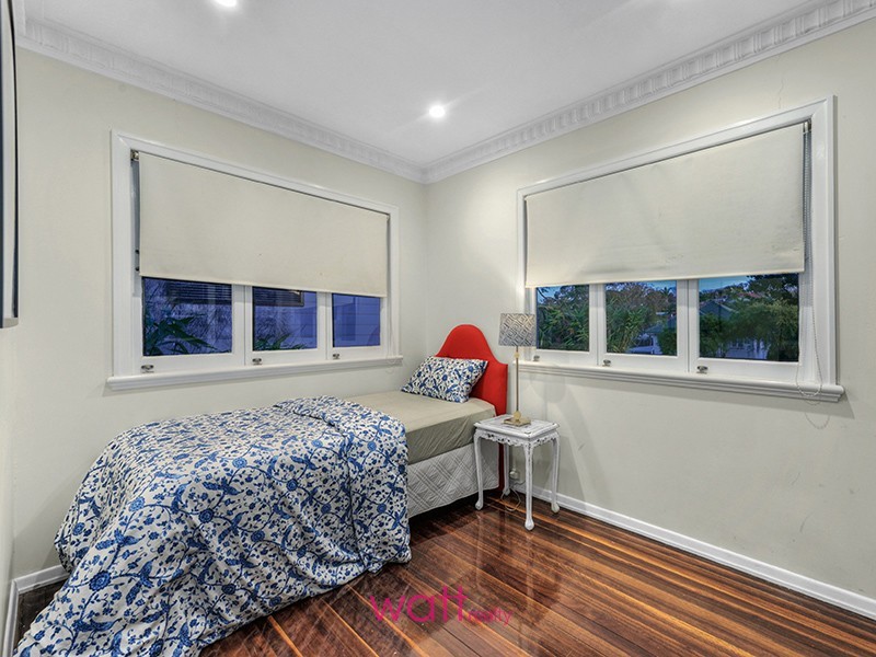 1 Navua Avenue, Aspley QLD 4034