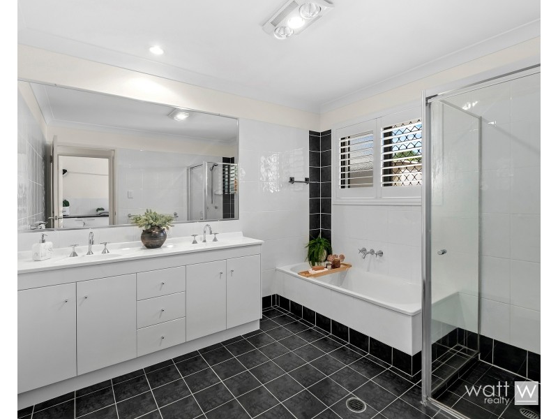 3 Hedge Court, Aspley QLD 4034