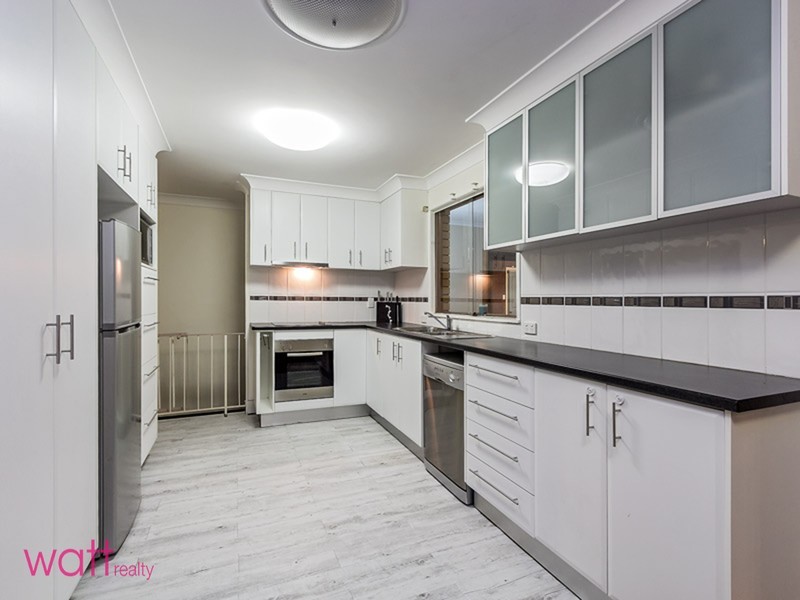 668 Robinson Road, Aspley QLD 4034