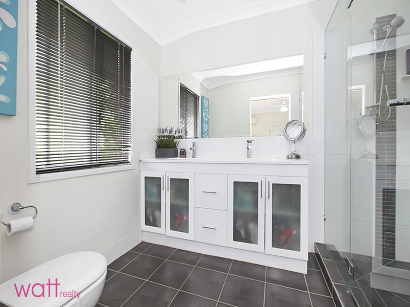 668 Robinson Road, Aspley QLD 4034