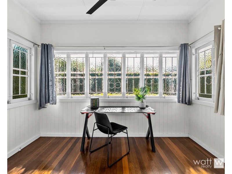 8 Alexander Street, Zillmere QLD 4034