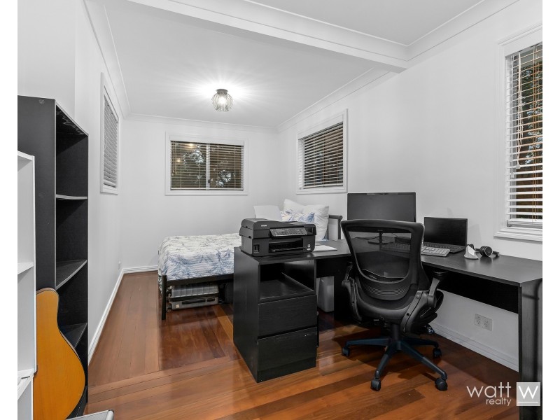 25 Chingford Street, Chermside West QLD 4032