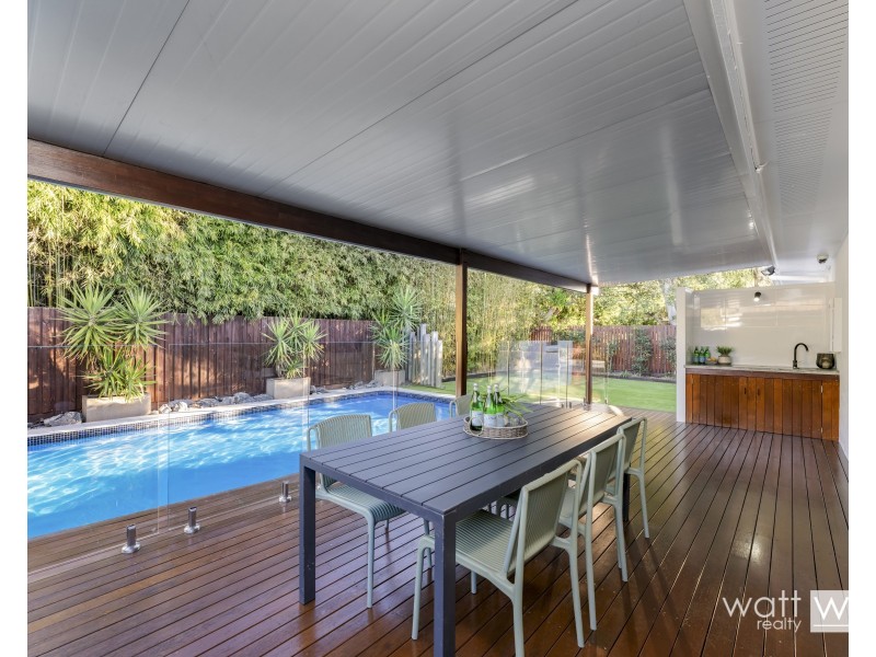 16 Montclair Street, Aspley QLD 4034