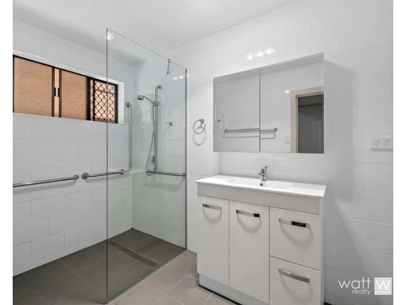 18 Fontayne Street, Aspley QLD 4034