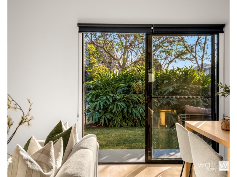 24 Tasmania Avenue, Newport QLD 4020