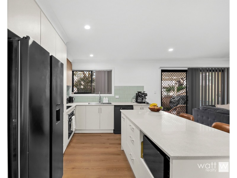 2/18 Buna Street, Chermside QLD 4032