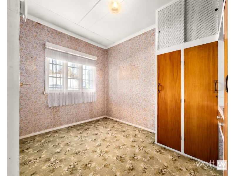 42 Vale Street, Wavell Heights QLD 4012