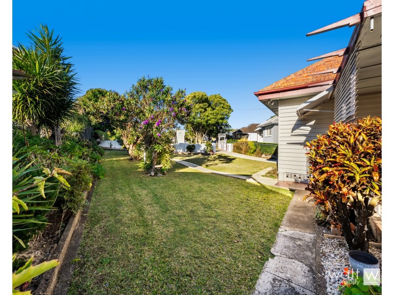 42 Vale Street, Wavell Heights QLD 4012