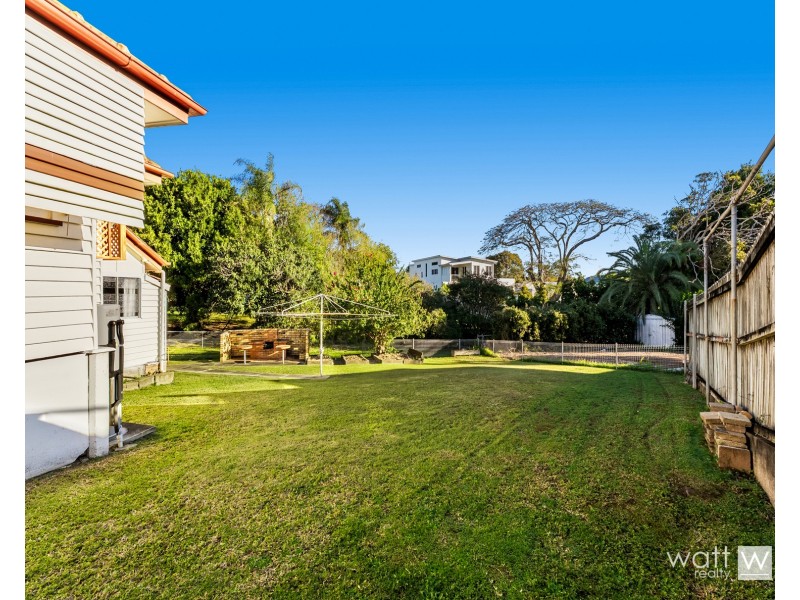 42 Vale Street, Wavell Heights QLD 4012