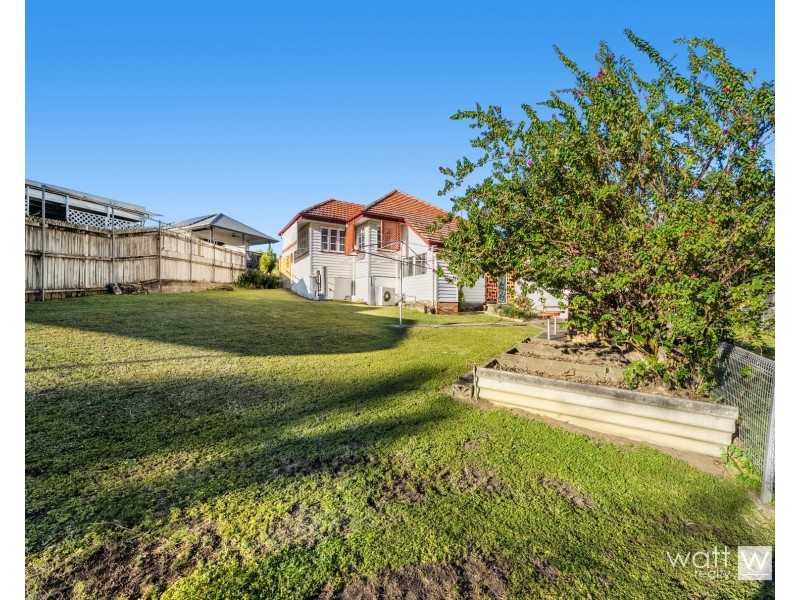 42 Vale Street, Wavell Heights QLD 4012