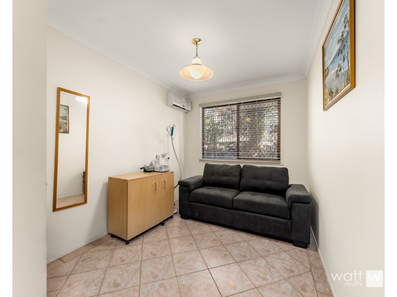 17 Barcroft Court, Aspley QLD 4034