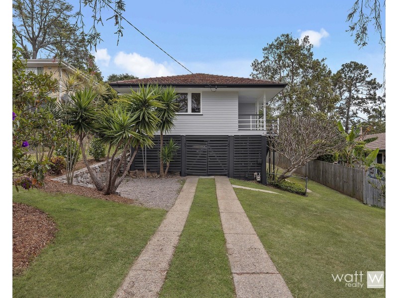 126 Farrant Street, Stafford Heights QLD 4053