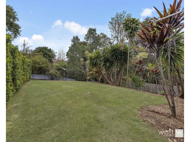 126 Farrant Street, Stafford Heights QLD 4053