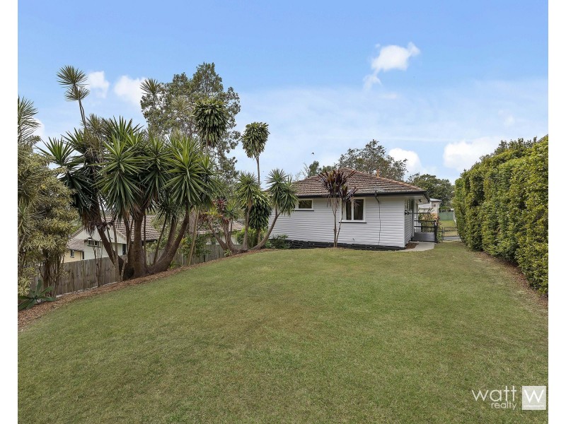 126 Farrant Street, Stafford Heights QLD 4053