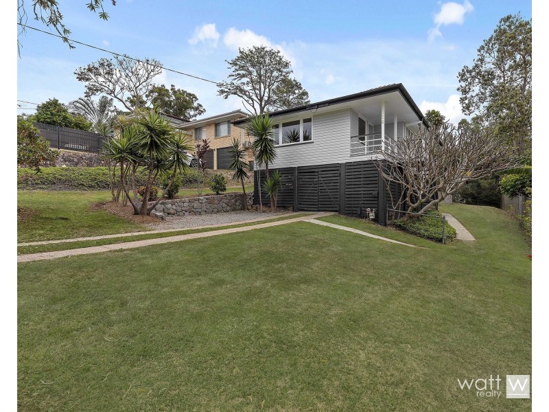 126 Farrant Street, Stafford Heights QLD 4053