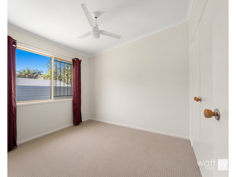 8 Leslie Street, Kallangur QLD 4503