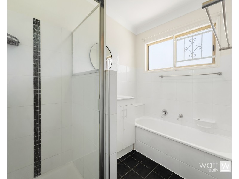 8 Leslie Street, Kallangur QLD 4503