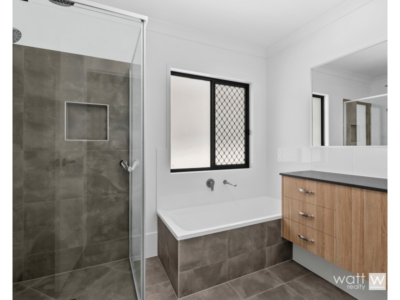 4 Rangeview Street, Aspley QLD 4034