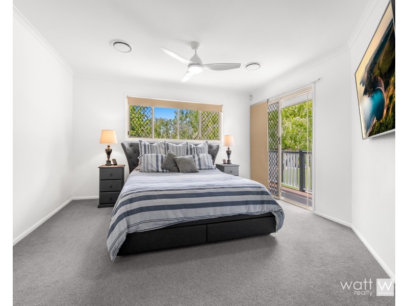 8 Costner Place, Mcdowall QLD 4053