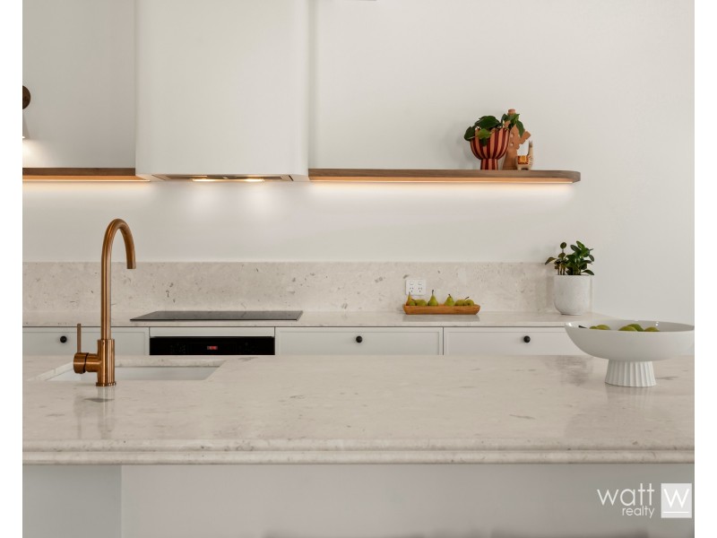 190 Flinders Parade, Sandgate QLD 4017