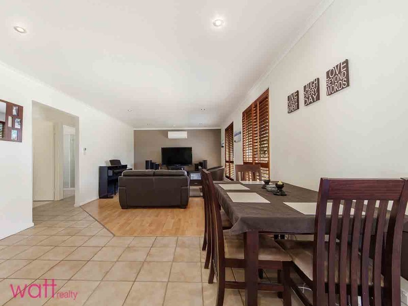 5 Boronia Place, Fitzgibbon QLD 4018