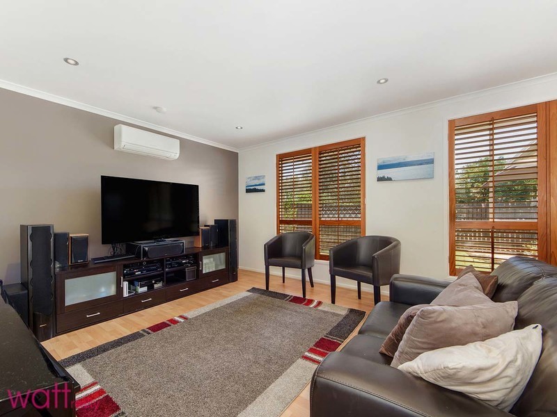 5 Boronia Place, Fitzgibbon QLD 4018