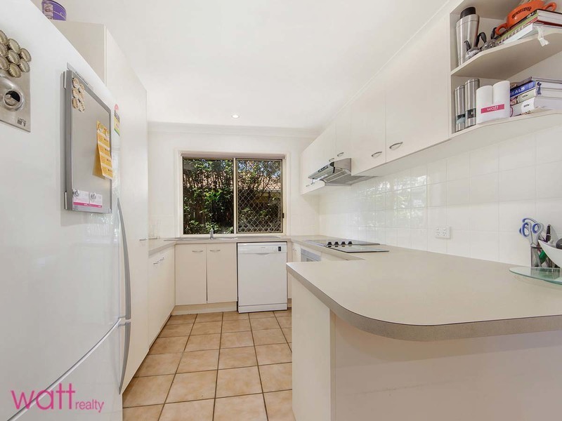 5 Boronia Place, Fitzgibbon QLD 4018