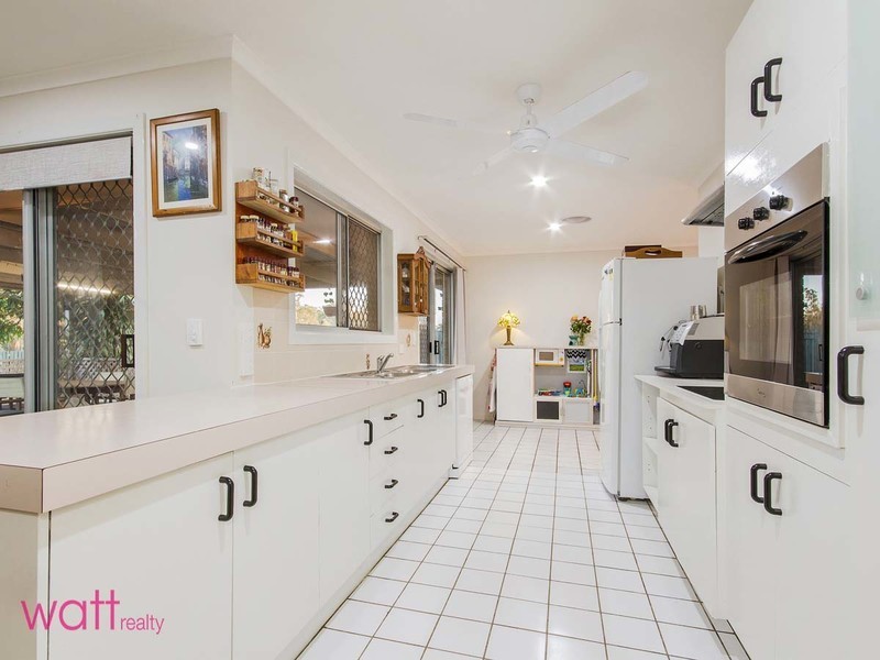 74 Keong Road, Albany Creek QLD 4035