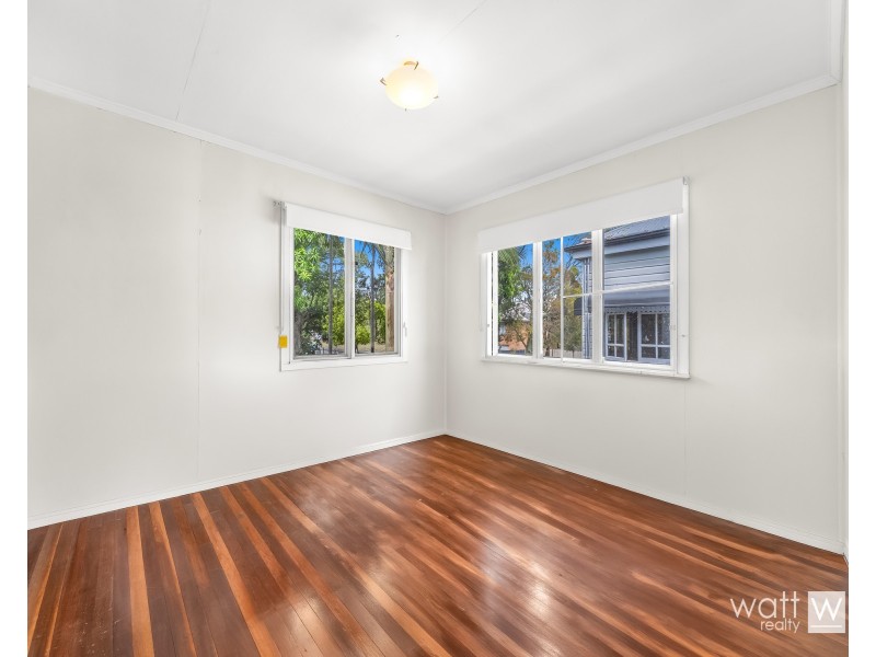 16 Railway Street, Nudgee QLD 4014