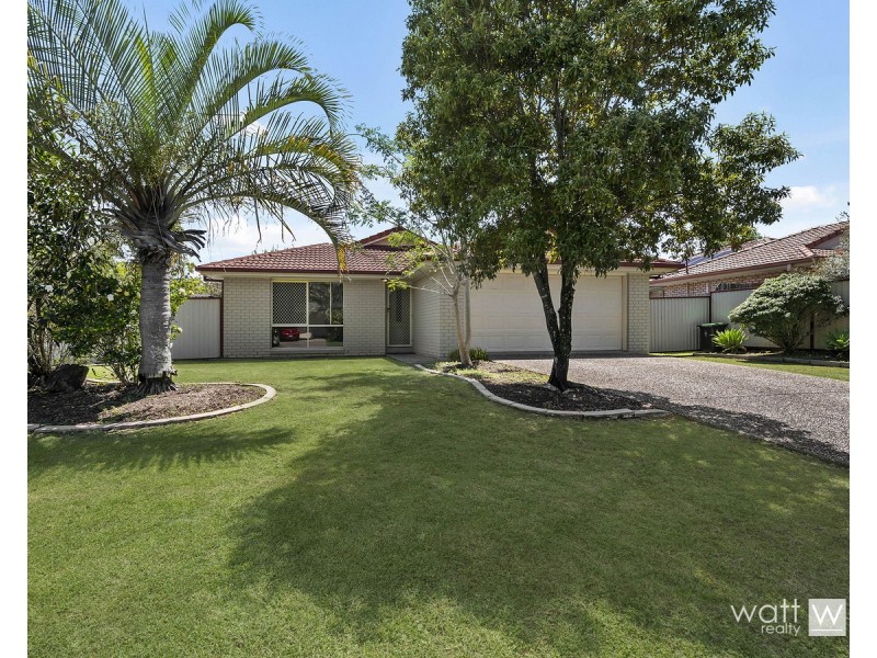 4 Elizabeth Place, Brighton QLD 4017