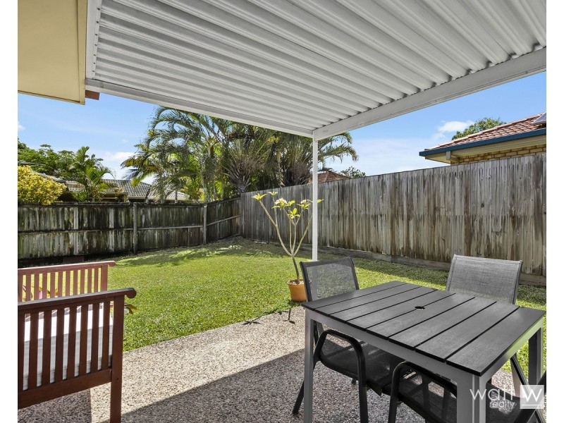 4 Elizabeth Place, Brighton QLD 4017