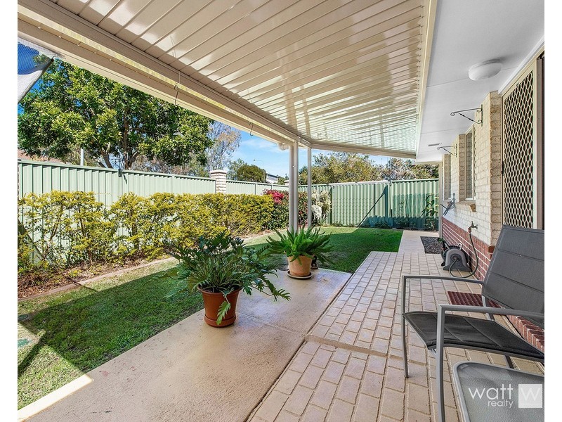 4/9 Lavender Place, Fitzgibbon QLD 4018