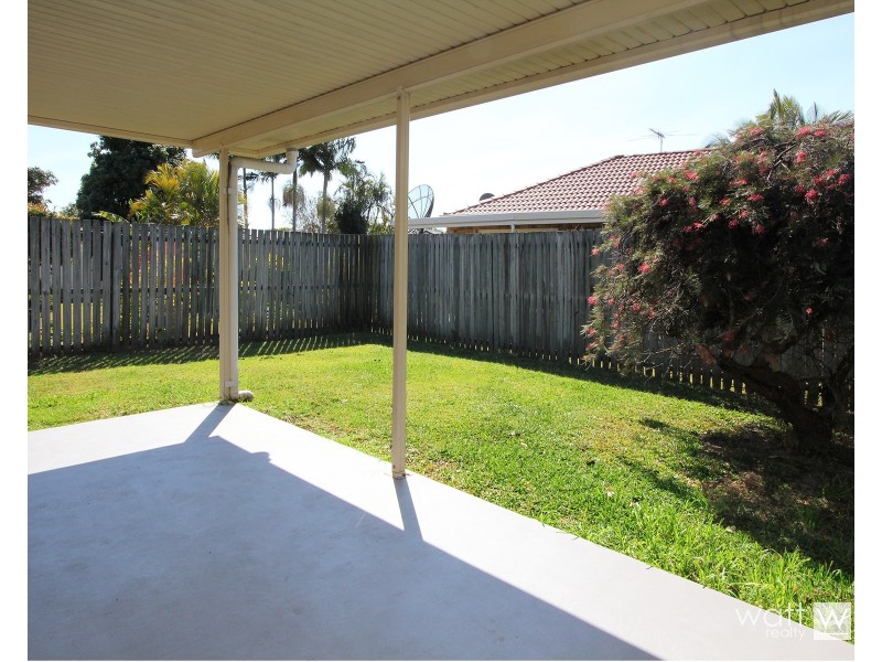 8 Rose Crescent, Fitzgibbon QLD 4018
