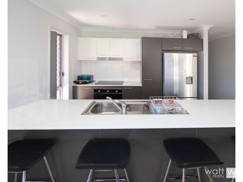 2/45 Jones Street, Rothwell QLD 4022