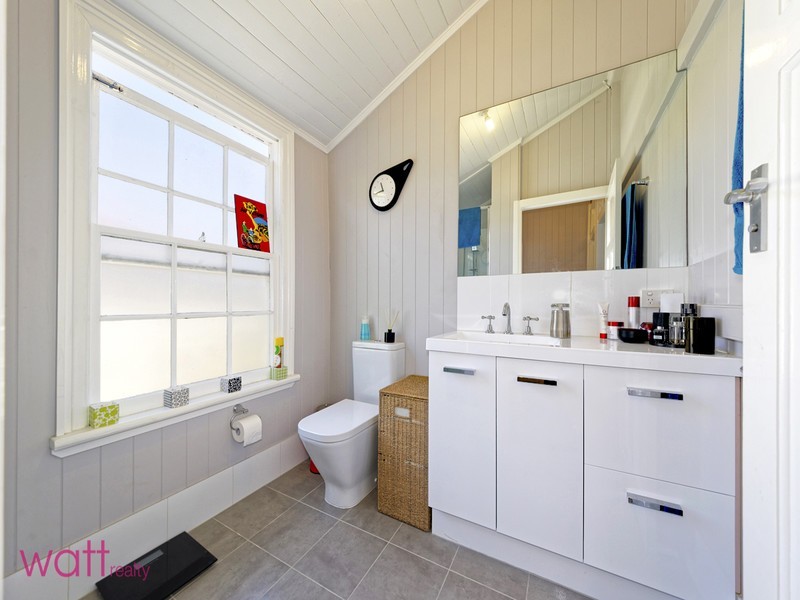 Wavell Heights QLD 4012